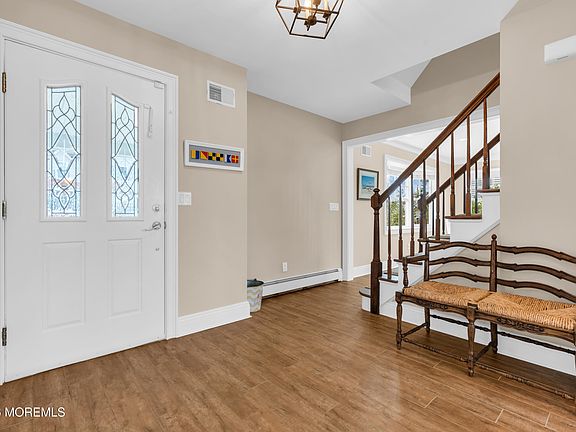 5th image of 206 Norman Court