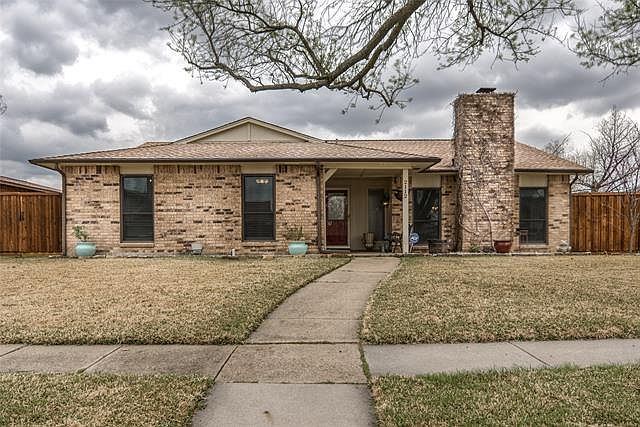 1st image of 2112 Newcombe Dr