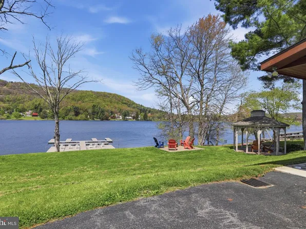 38 Lakeside Village Ln, Mc Henry, MD 21541