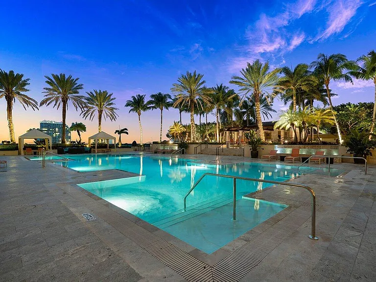 550 Okeechobee Blvd #1809 — Photo 44