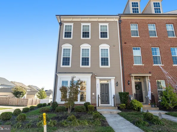 921 Basswood Dr, Stafford, VA 22554