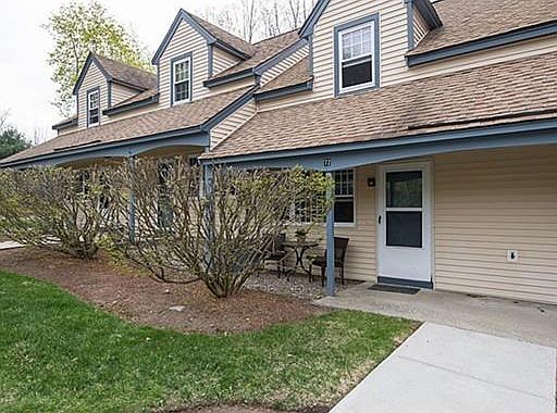 1st image of 72 Kennedy Dr