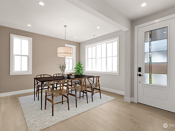 3rd image of 9971 135th Avenue NE #2