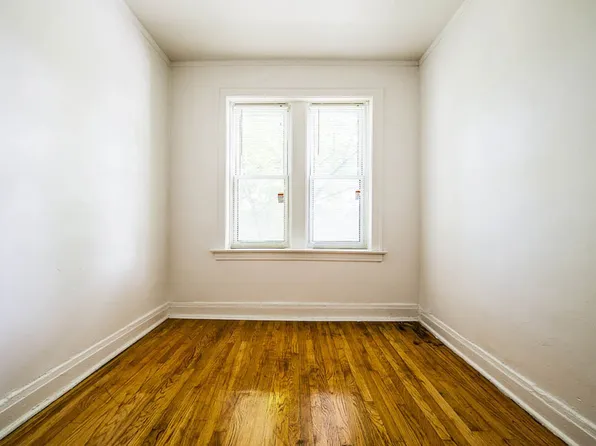 102 S 17th Ave Maywood, IL 60153, 102 S 17th Ave Unit 108-3S, Maywood, IL 60153