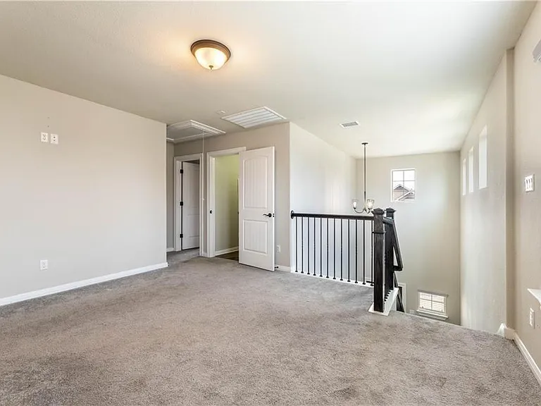 5413 Traviston Dr — Photo 16