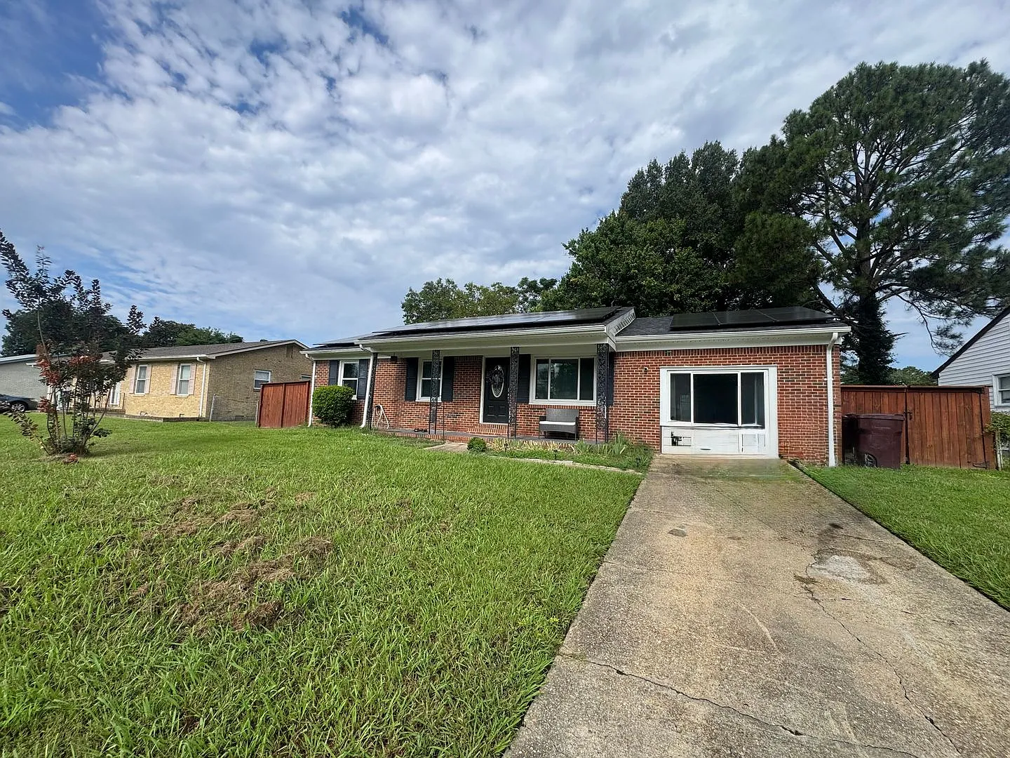 Updated 3-Bedroom in Chesapeake — Photo 1
