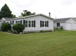 420 Bowie St, Hartford, MI 49057