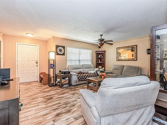 4th image of 2465 Sagemont Dr