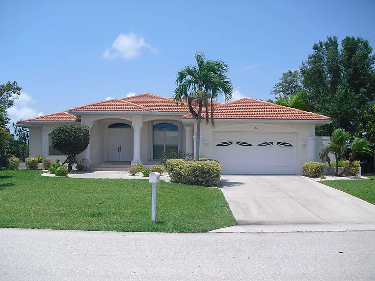 450 Sorrento Ct — Photo 3