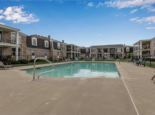 75 Henel Ave APT 2, Amherst, NY 14226