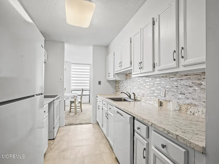 787 Ocean Ave #212 — Photo 7