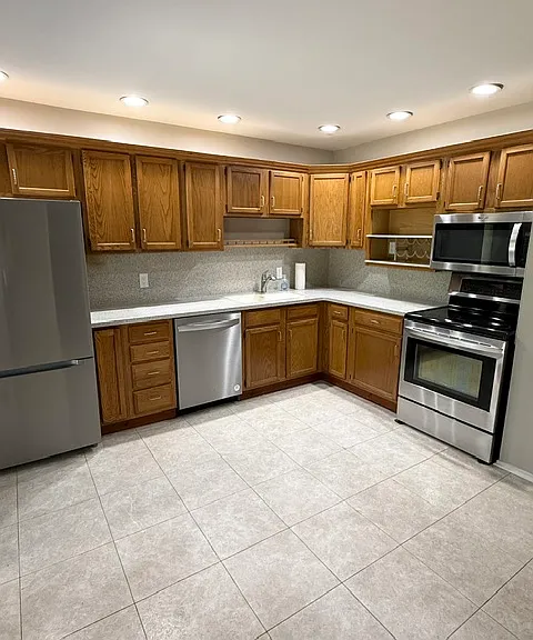 222 Westlea Dr — Photo 8