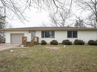 16481 Three Oaks Rd, Three Oaks, MI 49128
