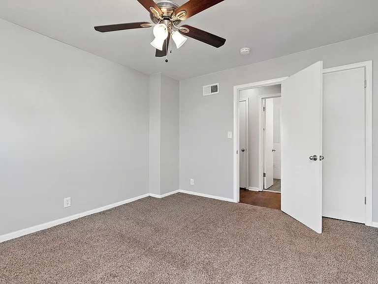 4521-4523 Jefferson Pennsylvania Ave #4526-4524 — Photo 21