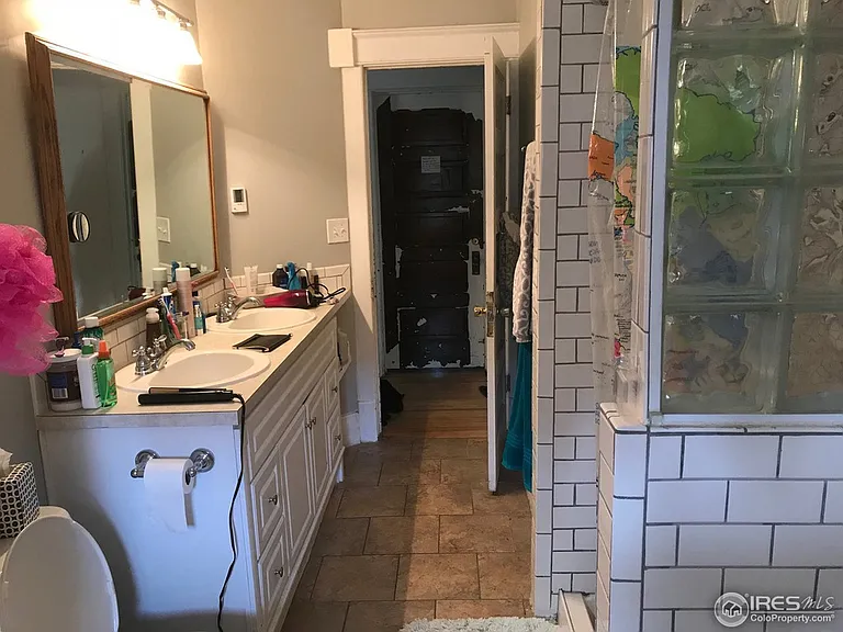 Upstairs Bathroom