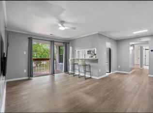 4 Cedar Valley Pl APT 202, Baltimore, MD 21221
