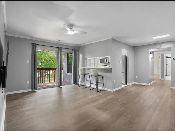 4 Cedar Valley Pl APT 202, Baltimore, MD 21221