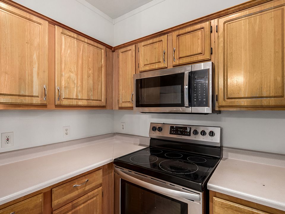 1st image of 2929 W Yorkshire Dr Unit 1093