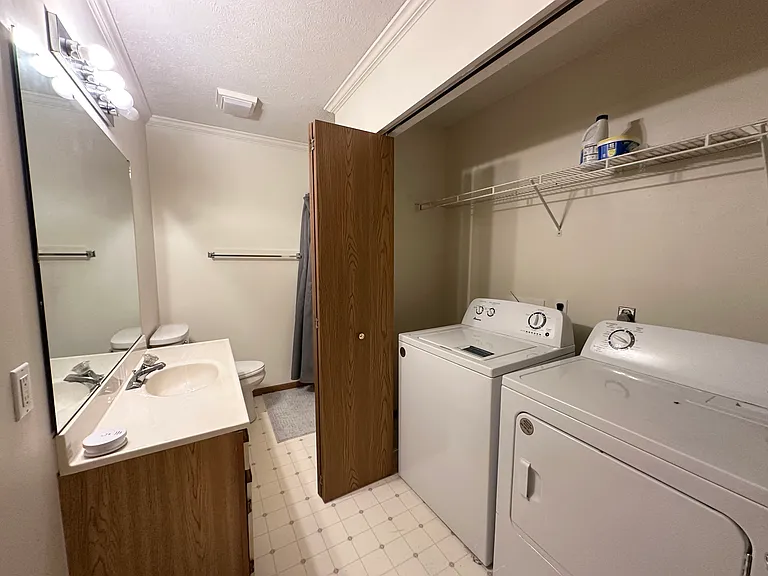 4427 Venetian Dr — Photo 14