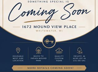 1672 Mound View Pl, Whitewater, WI 53190