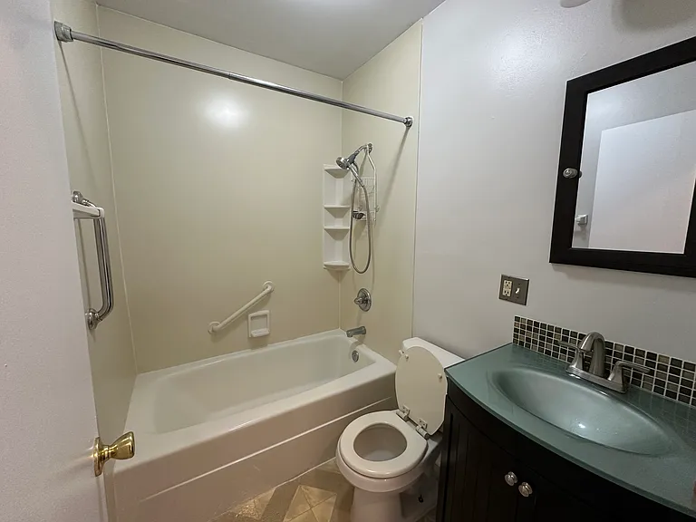 117 S 15th St #117 — Photo 13