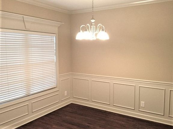 2nd image of 108 Oak Knoll Ct