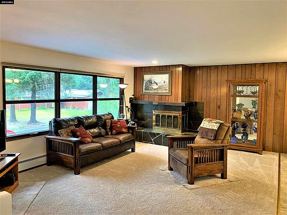 2nd image of 8217 Birch Ln