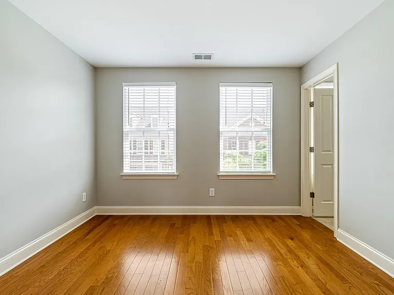 318 Byron Way — Photo 29
