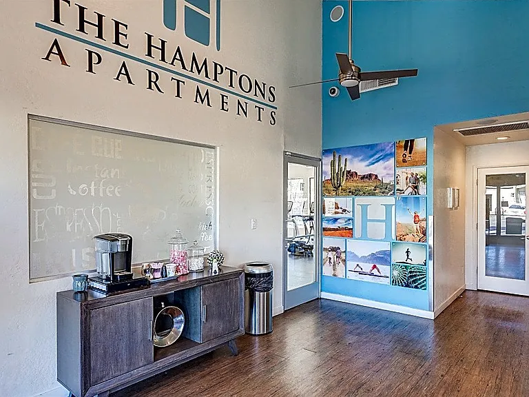 The Hamptons — Photo 1