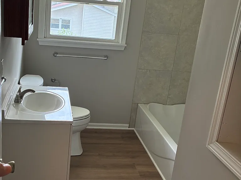 965 Crestview Ct — Photo 10