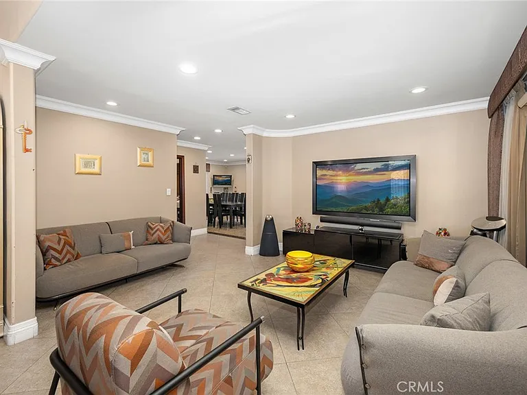 10610 Oak Tree Way — Photo 12