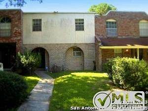 2nd image of 2208 Lotus Blossom St