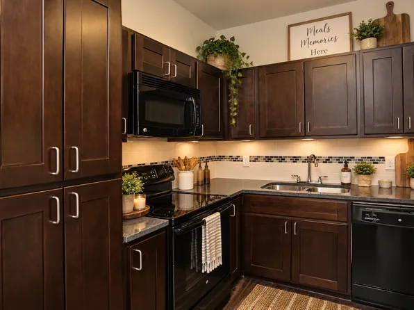 City Center Apartment Homes