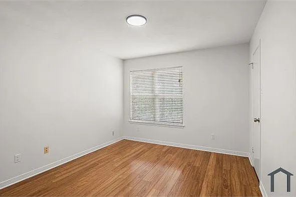 981 Dickenson Ave — Photo 18