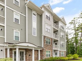 220 Martins Lndg #306, North Reading, MA 01864