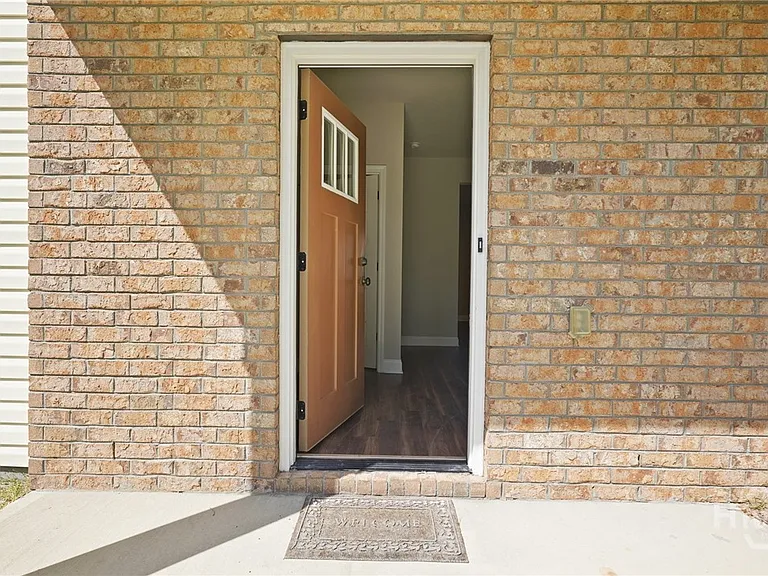 314 Morgan Pines Dr — Photo 4