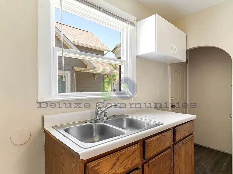 904 Park St SW — Photo 10