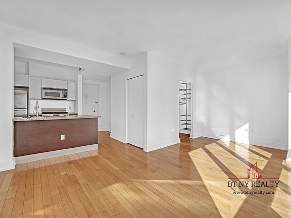 5th image of 350 W 42nd St APT 5J