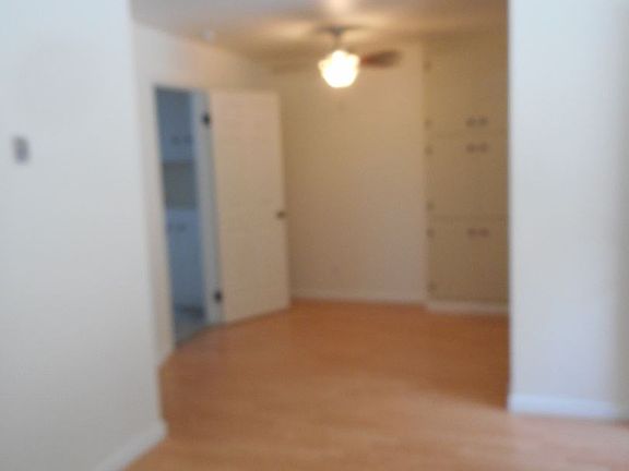 3rd image of 5820 Newman Ct APT 15