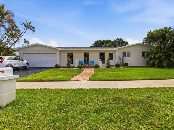 19911 SW 84th Ave, Cutler Bay, FL 33189