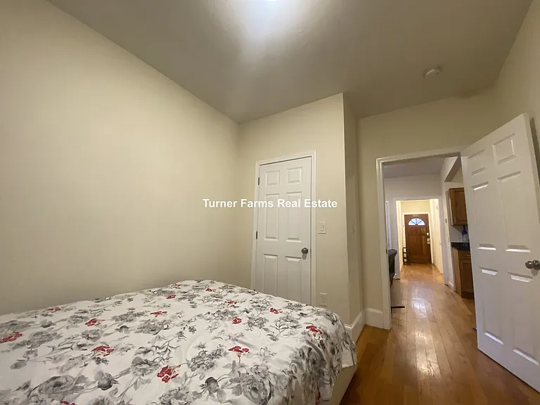 58 Medford St #1R — Photo 11