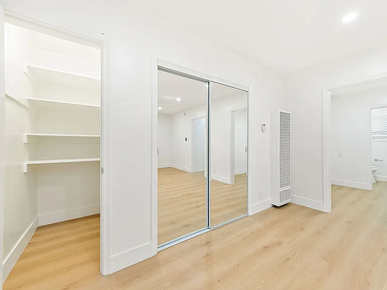 (15) 4130,4132 Palmwood — Photo 5