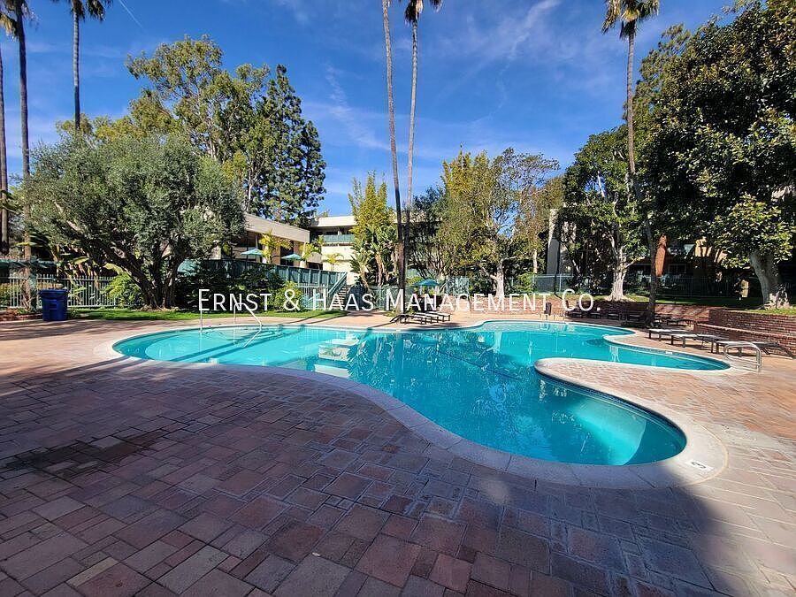 1st image of 448 N Bellflower Blvd Unit 204