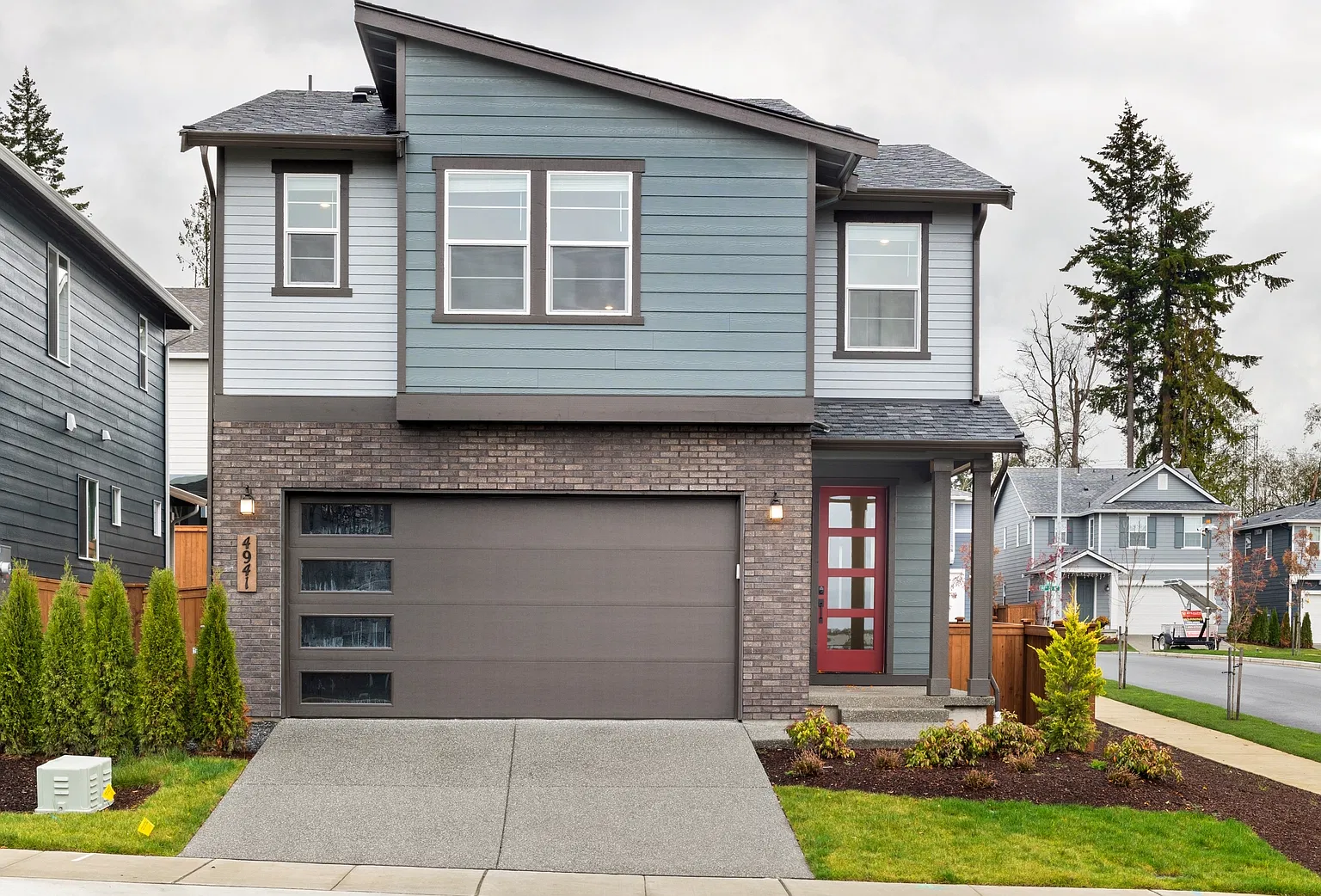 5 bed, 2751 sqft, $3,850 — Photo 1