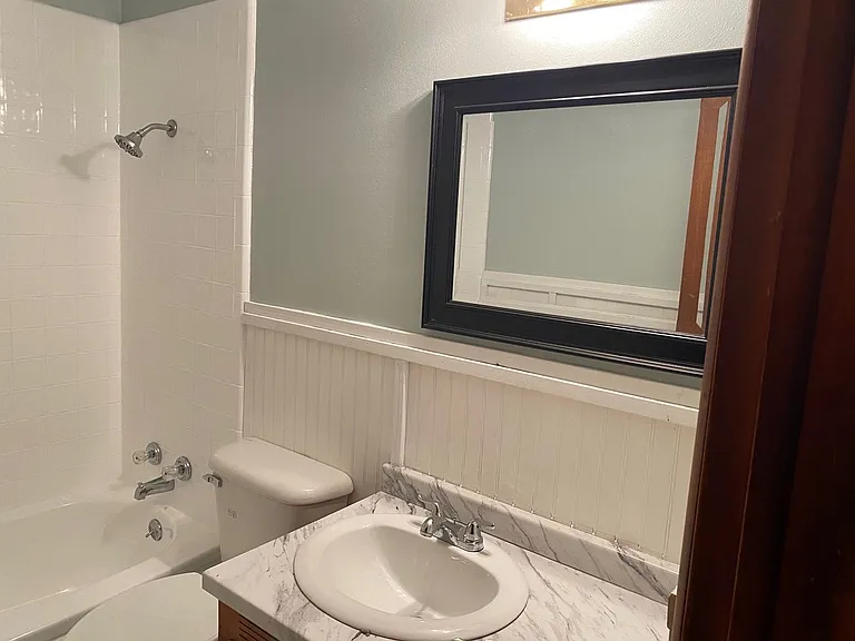 1216 NW 84th St — Photo 28