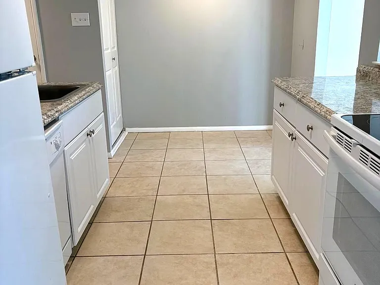 108 Aspen Ct — Photo 9