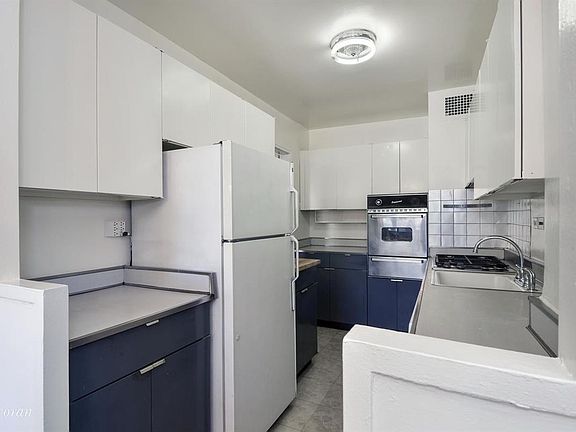 3rd image of 140 W End Ave #4M
