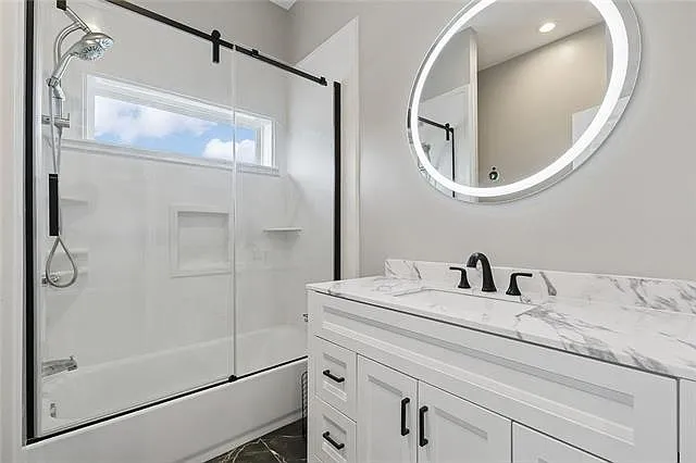 728 Lydia Ct — Photo 11