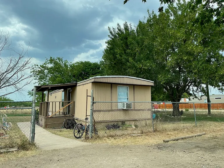 17189 Benton City Rd #B — Photo 6