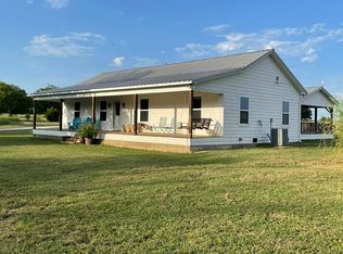 3050 Wolf Front Rd, Van Alstyne, TX 75495